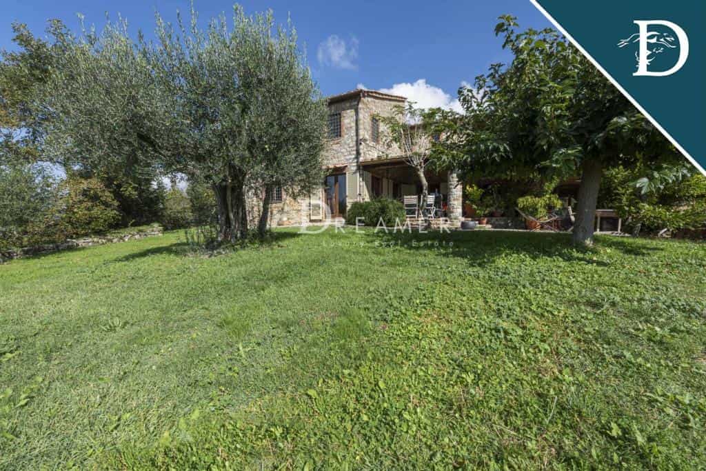 σπίτι σε Castellina in Chianti, Τοσκάνη 11044854