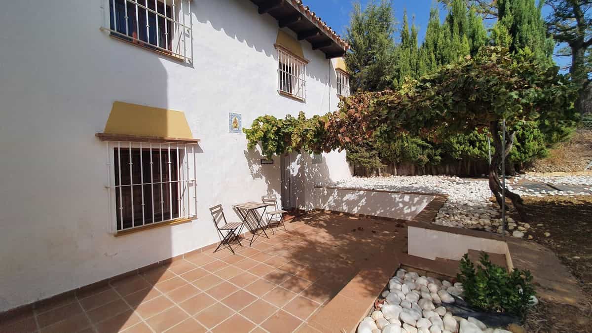 House in Alhaurín el Grande, Andalusia 11045111