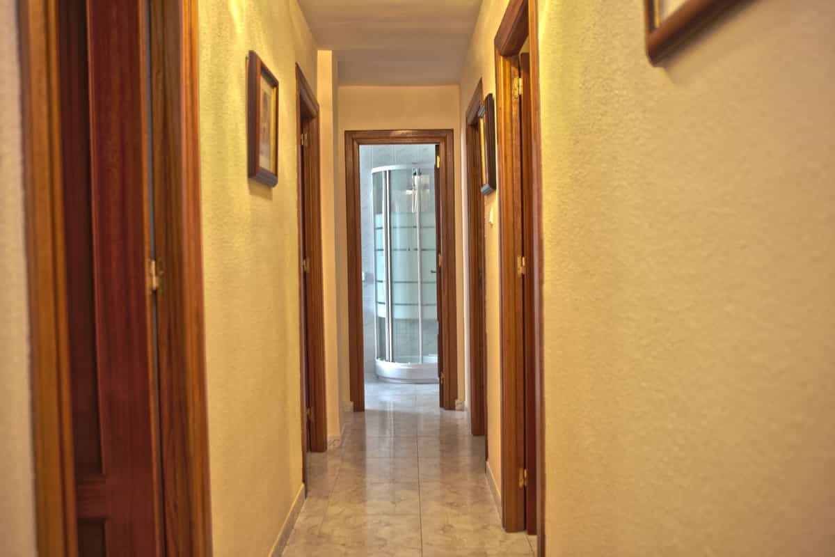 Rumah di Fuengirola, Andalucía 11045130