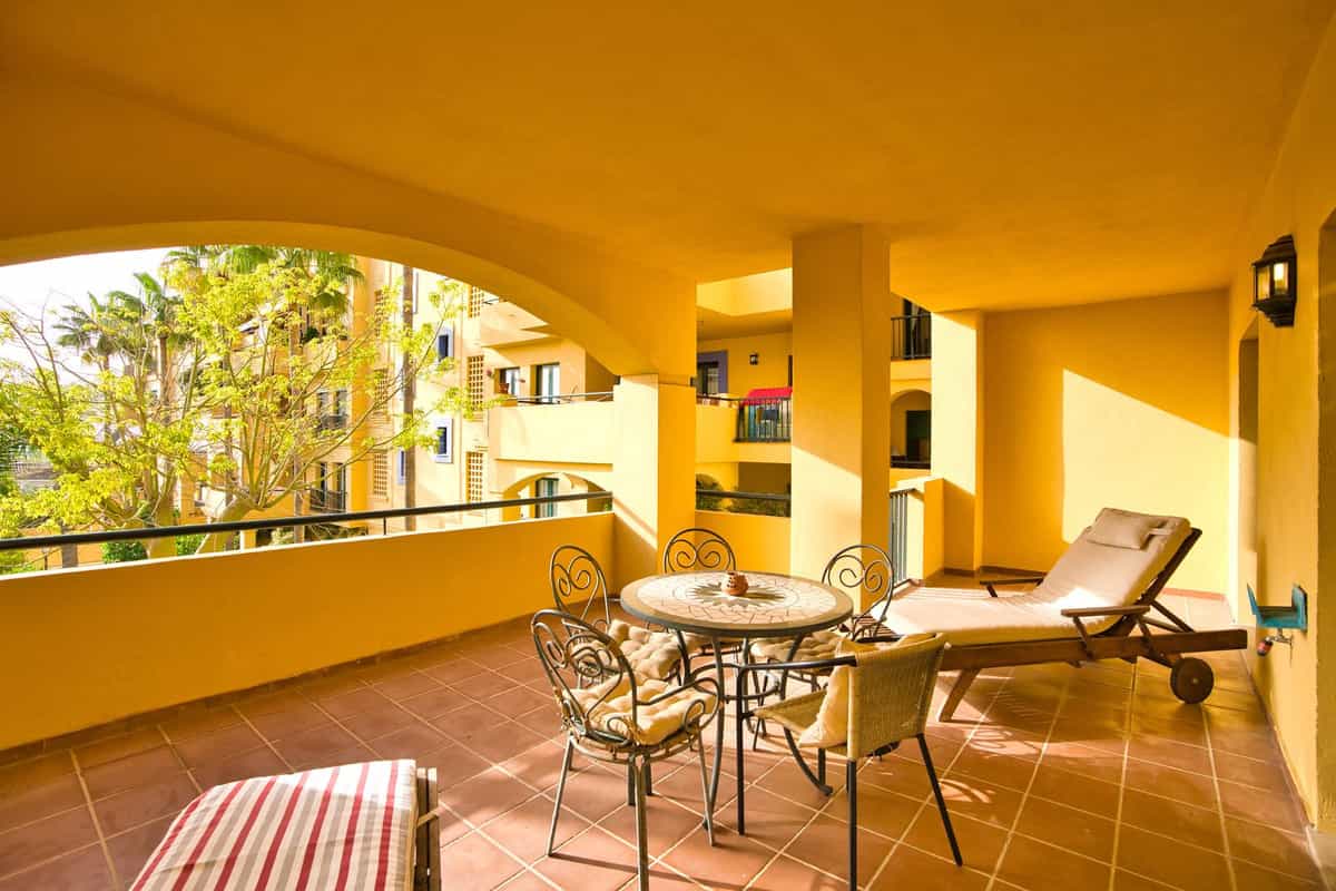 Condominium in San Pedro de Alcantara, Andalusia 11045240
