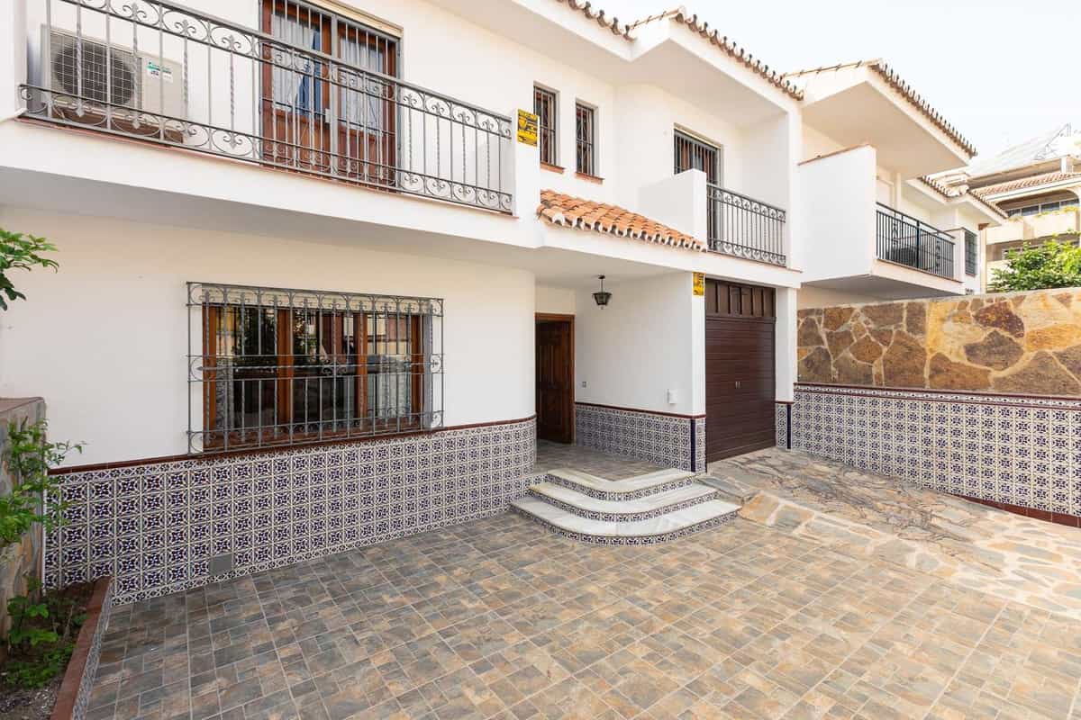 Talo sisään Fuengirola, Andalusia 11045576