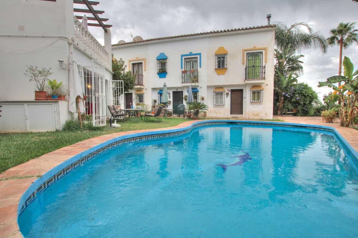 rumah dalam Fuengirola, Andalusia 11045682