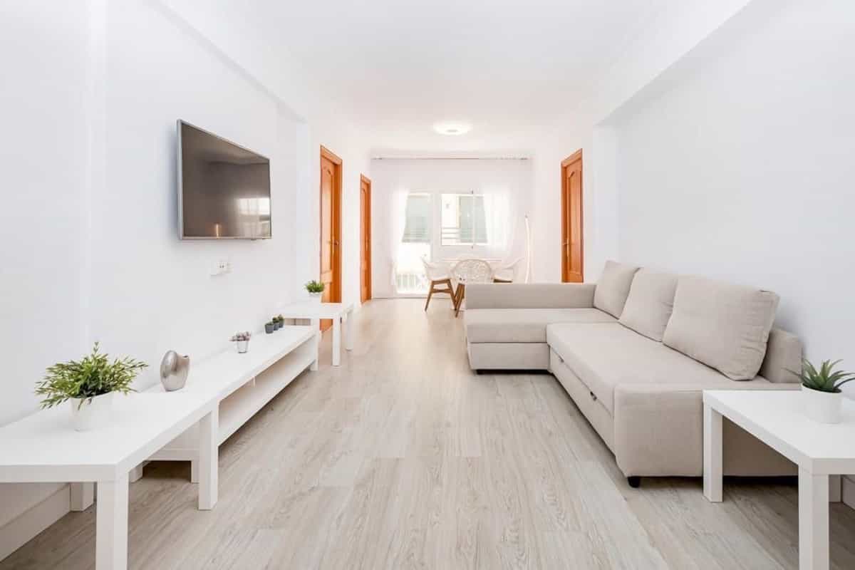Condominium in Marbella, Andalucía 11045701