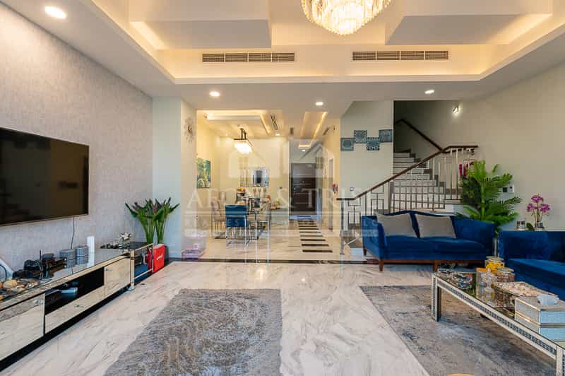 House in Dubai, Dubayy 11046268