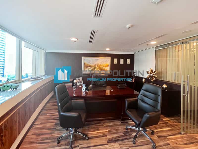 مكتب. مقر. مركز في Dubai, Dubai 11047194