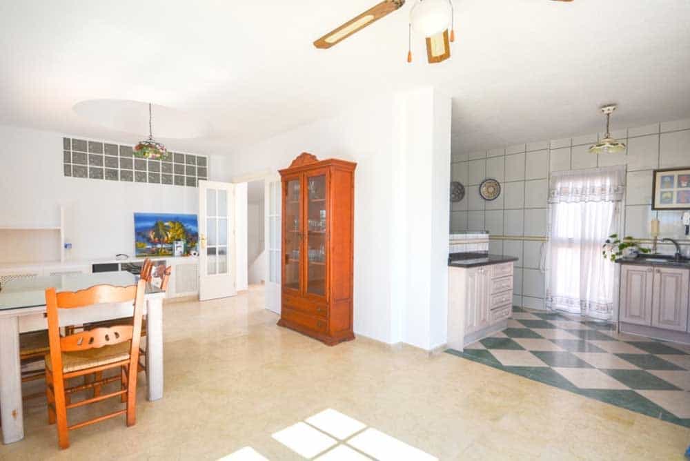Casa nel Fuengirola, Andalusia 11049164