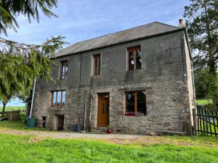Dom w Juvigny-le-Tertre, Normandia 11049998