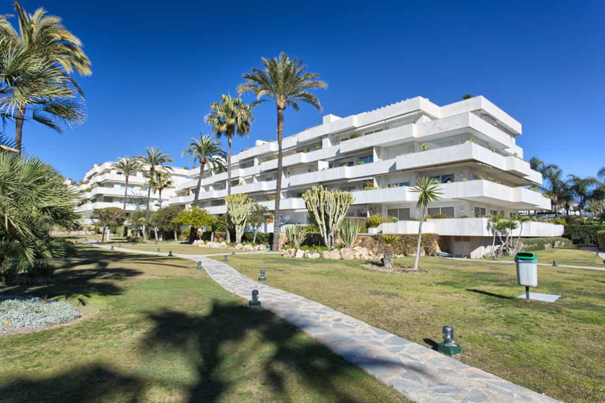 公寓 在 Marbella, Andalucía 11050124