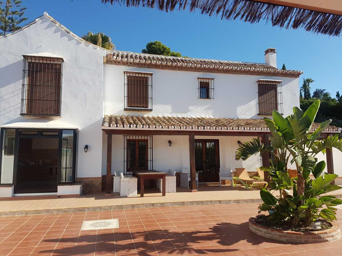 rumah dalam Santa Fe de los Boliches, Andalusia 11050456
