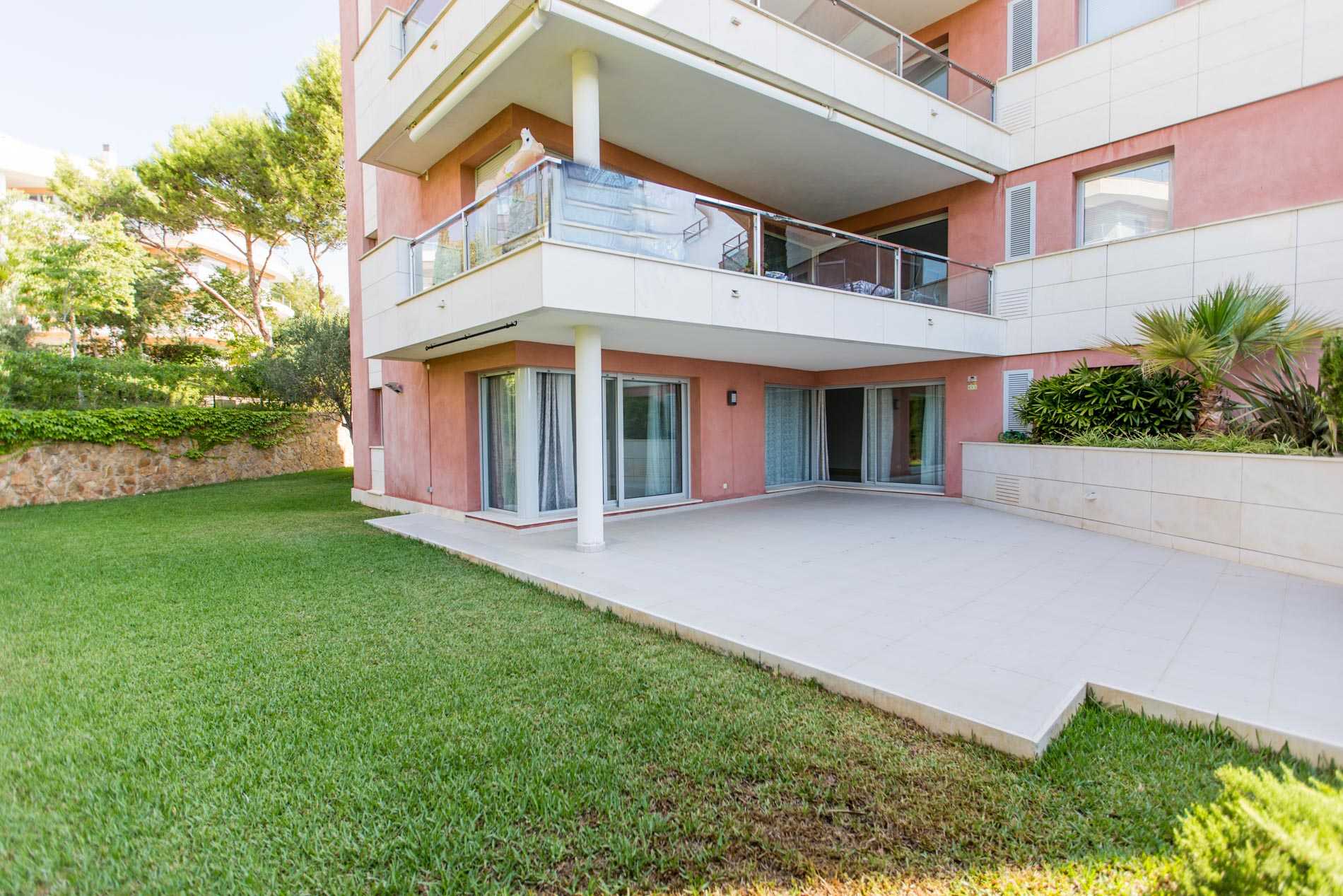 Condominium in Calvia, Balearic Islands 11050496