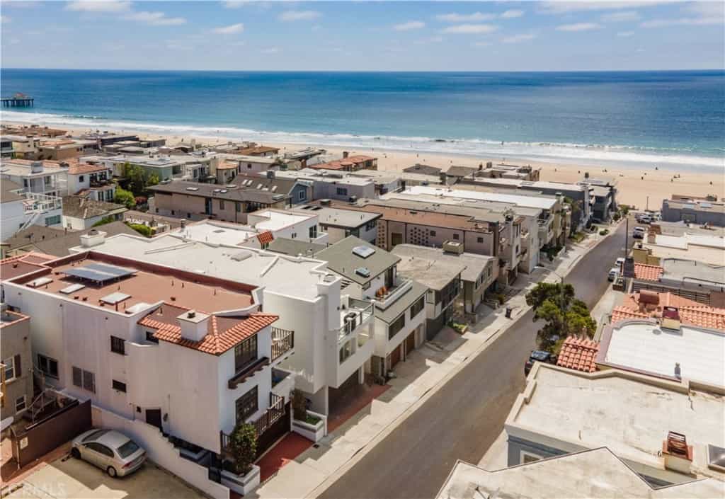 Condominio en playa de manhattan, California 11050657