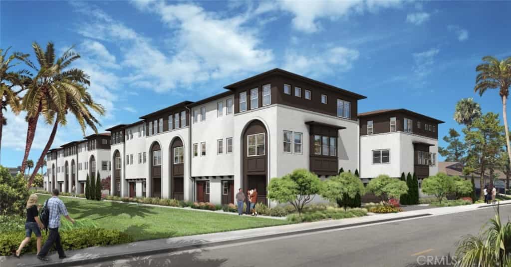 Condominium in Buena Park, California 11050796