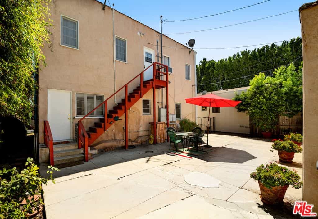 Condominium in West Hollywood, California 11051046