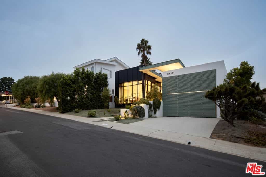 Condominium in Los Angeles, California 11051349