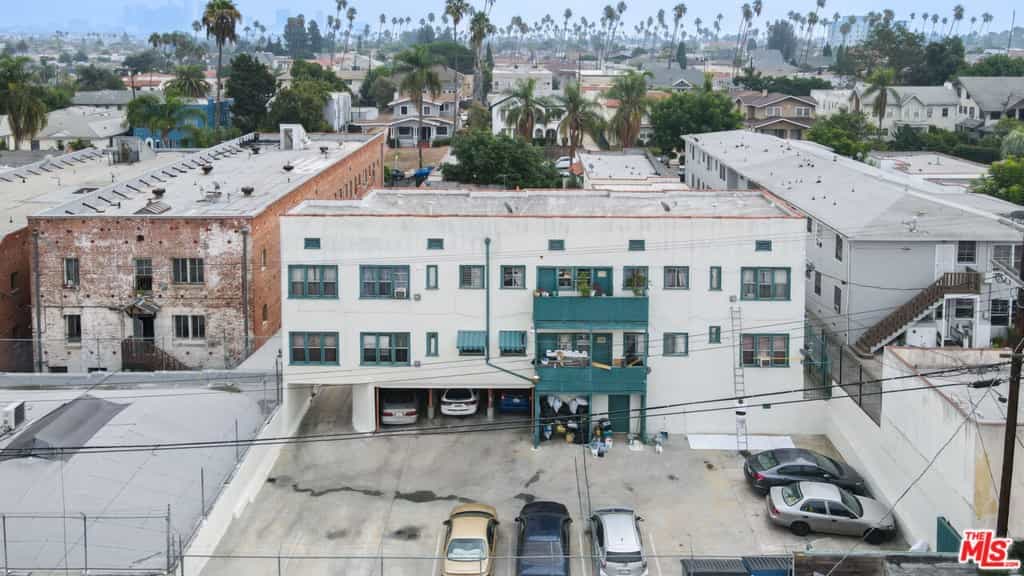 公寓 在 Los Angeles, California 11051351