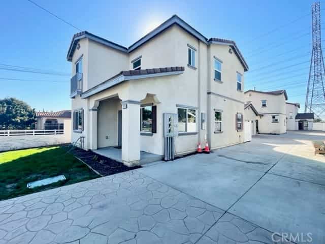 Condominium in Klokjebloem, Californië 11051450