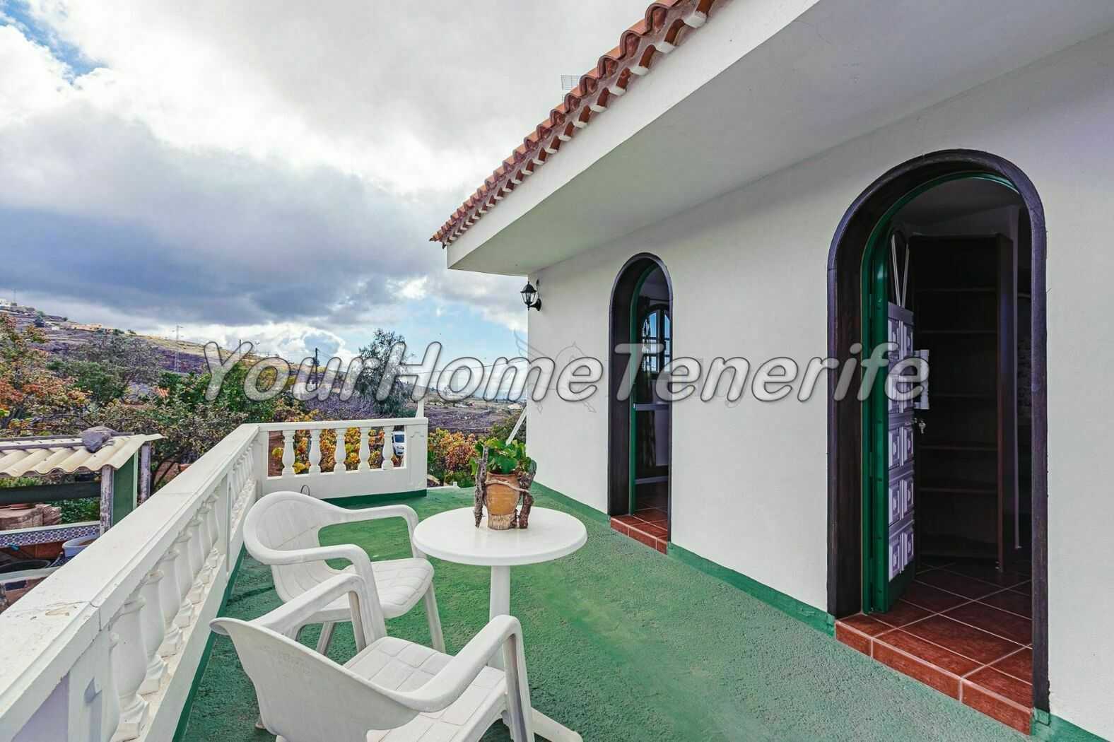 Rumah di Guía de Isora, Canary Islands 11051543