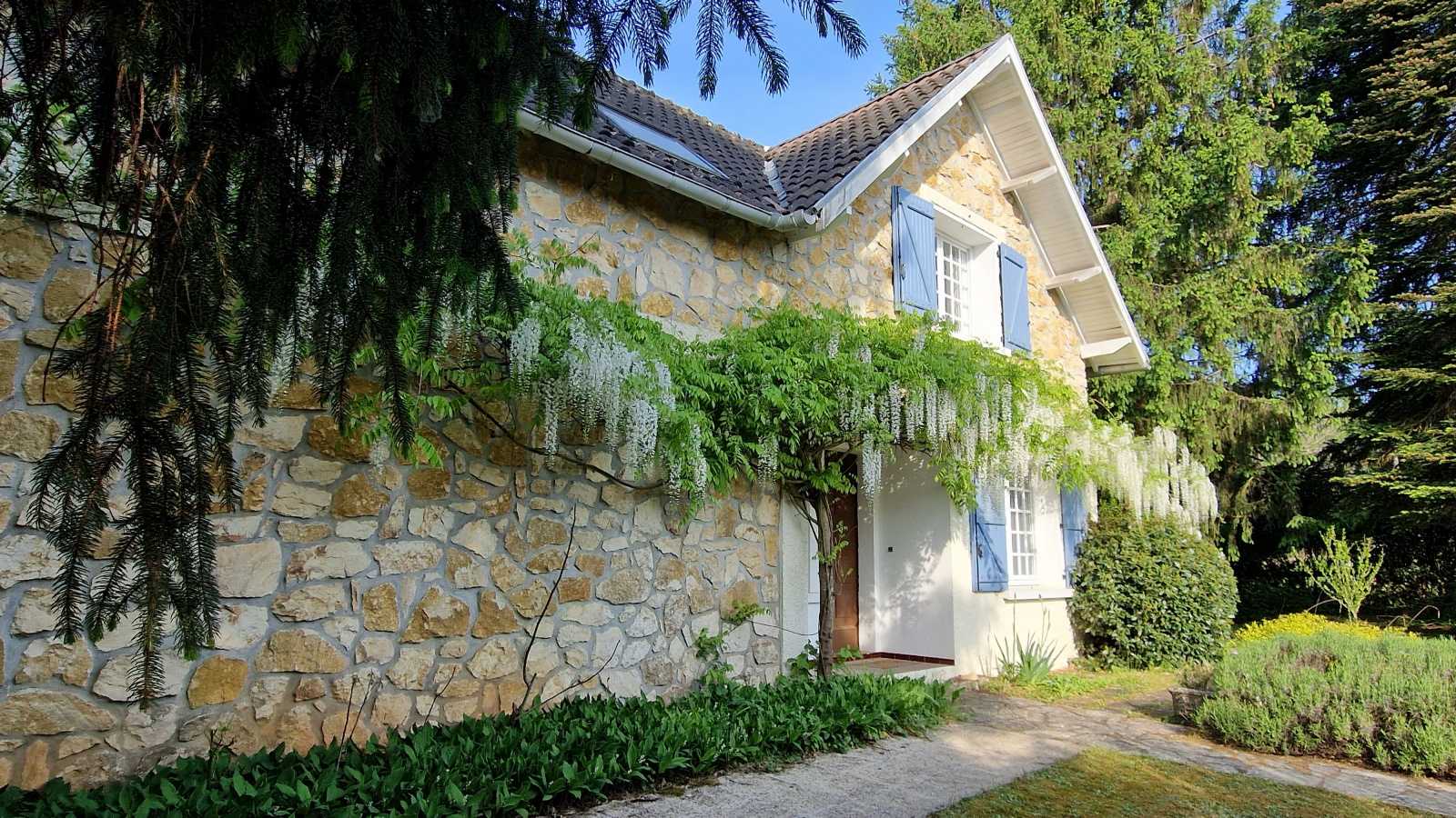 жилой дом в Prayssac, Occitanie 11051720