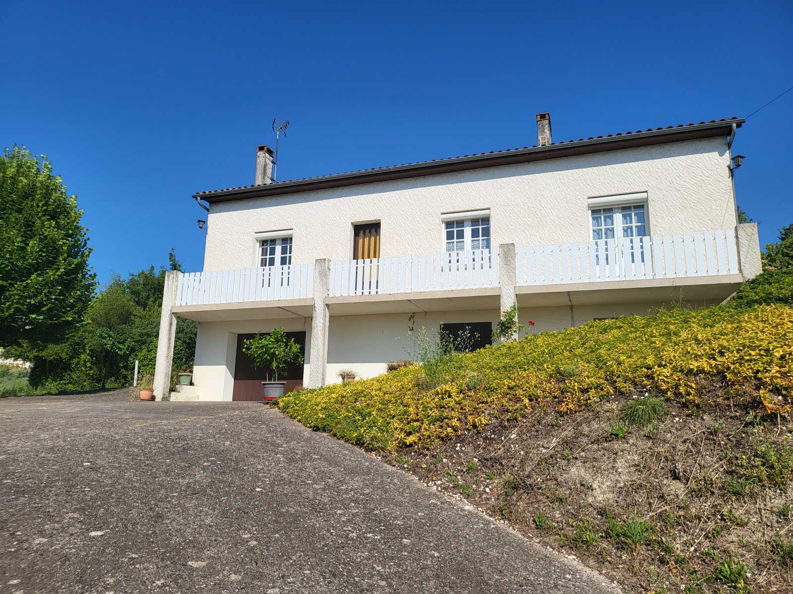 House in Castillonnes, Nouvelle-Aquitaine 11051771