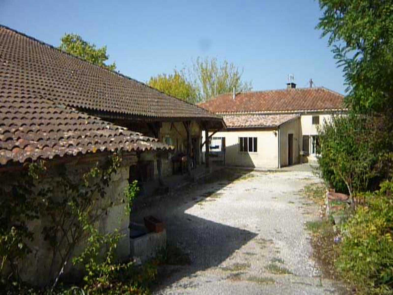 σπίτι σε Villeneuve-sur-Lot, Nouvelle-Aquitaine 11051776