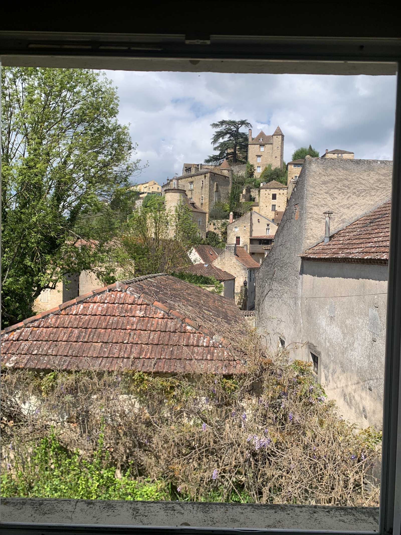 房子 在 Puy-l'Évêque, Occitanie 11051800