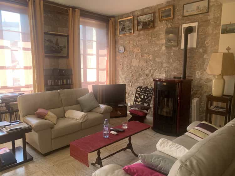 Condominium in Puy-l'Eveque, Occitanie 11051801
