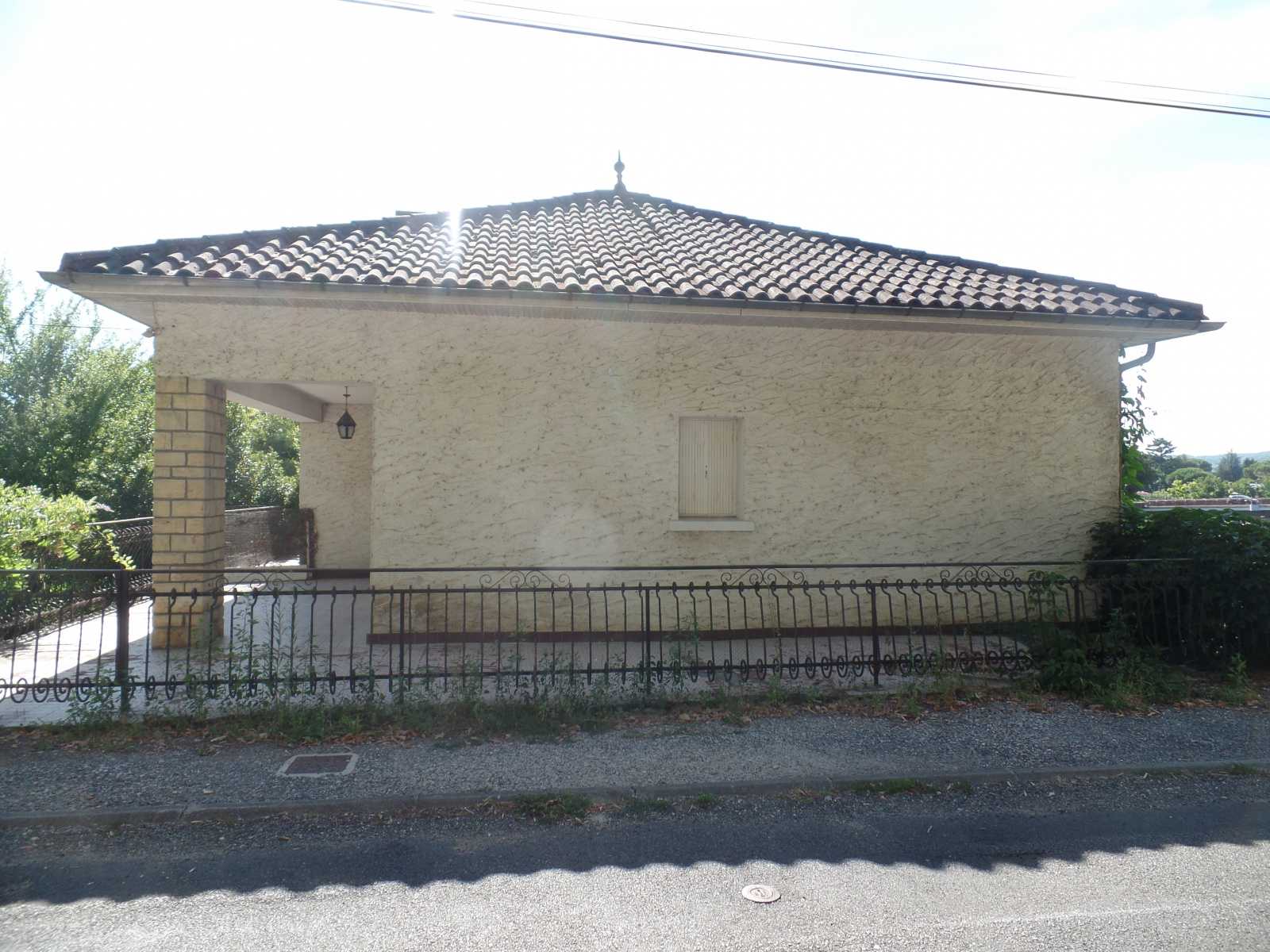 मकान में पुए-l'Eveque, Occitanie 11051822