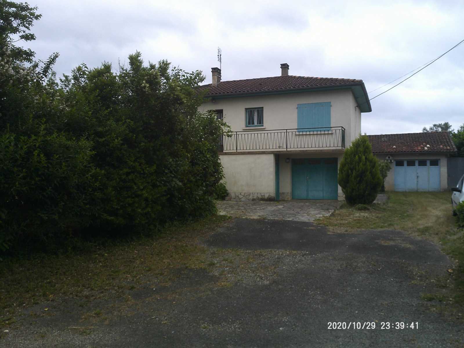 loger dans Sainte-Livrade-sur-Lot, Nouvelle-Aquitaine 11051831