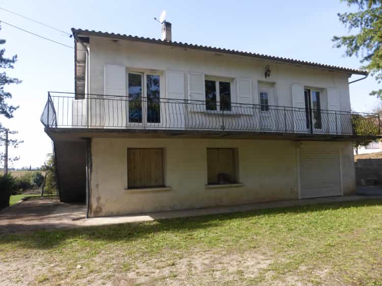 House in Saint-Front-sur-Lemance, Nouvelle-Aquitaine 11051868