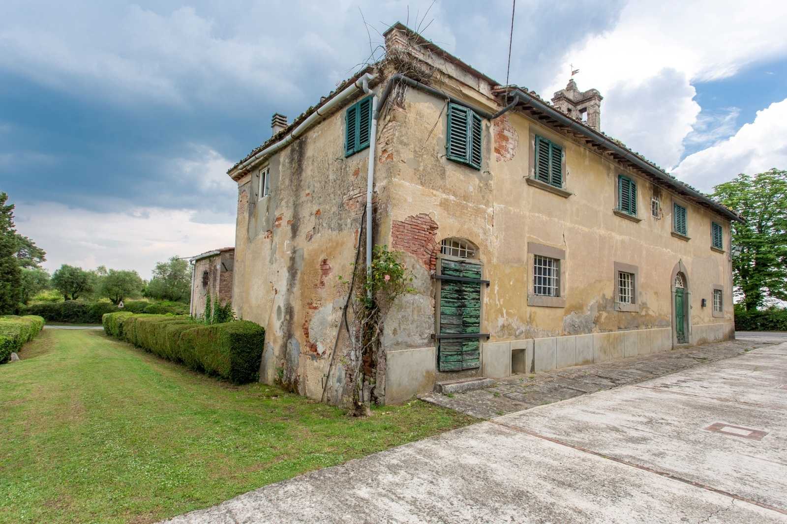 rumah dalam , Toscana 11051960