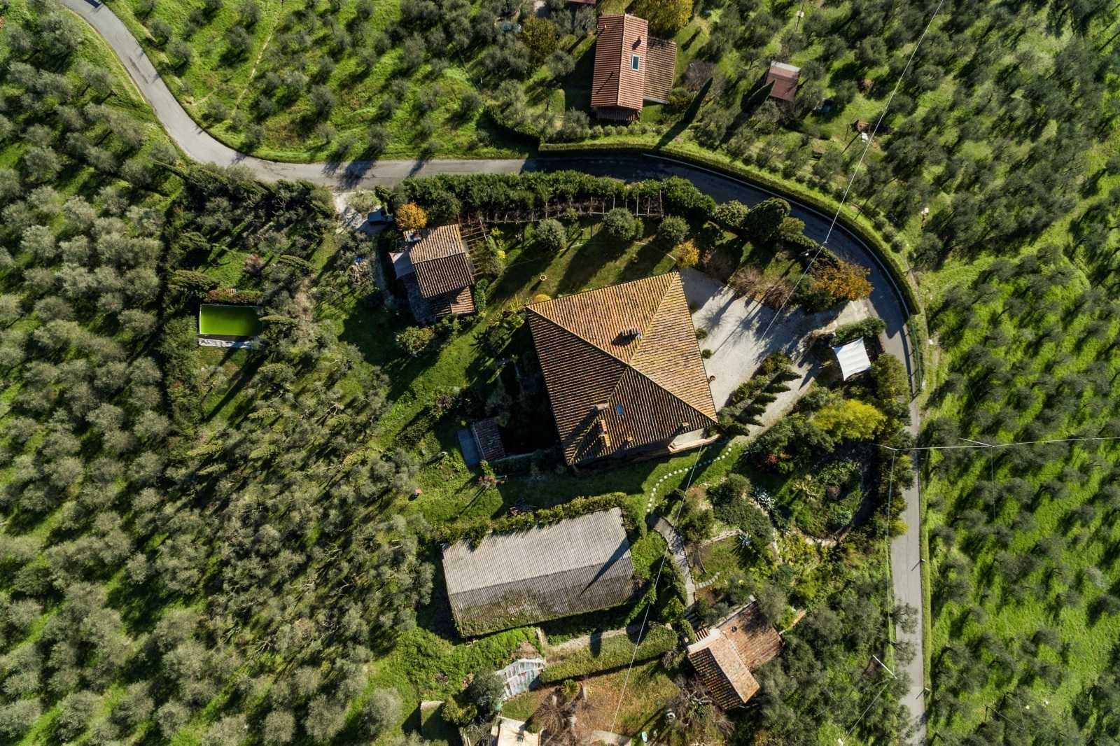 بيت في Lucca, Toscana 11052206