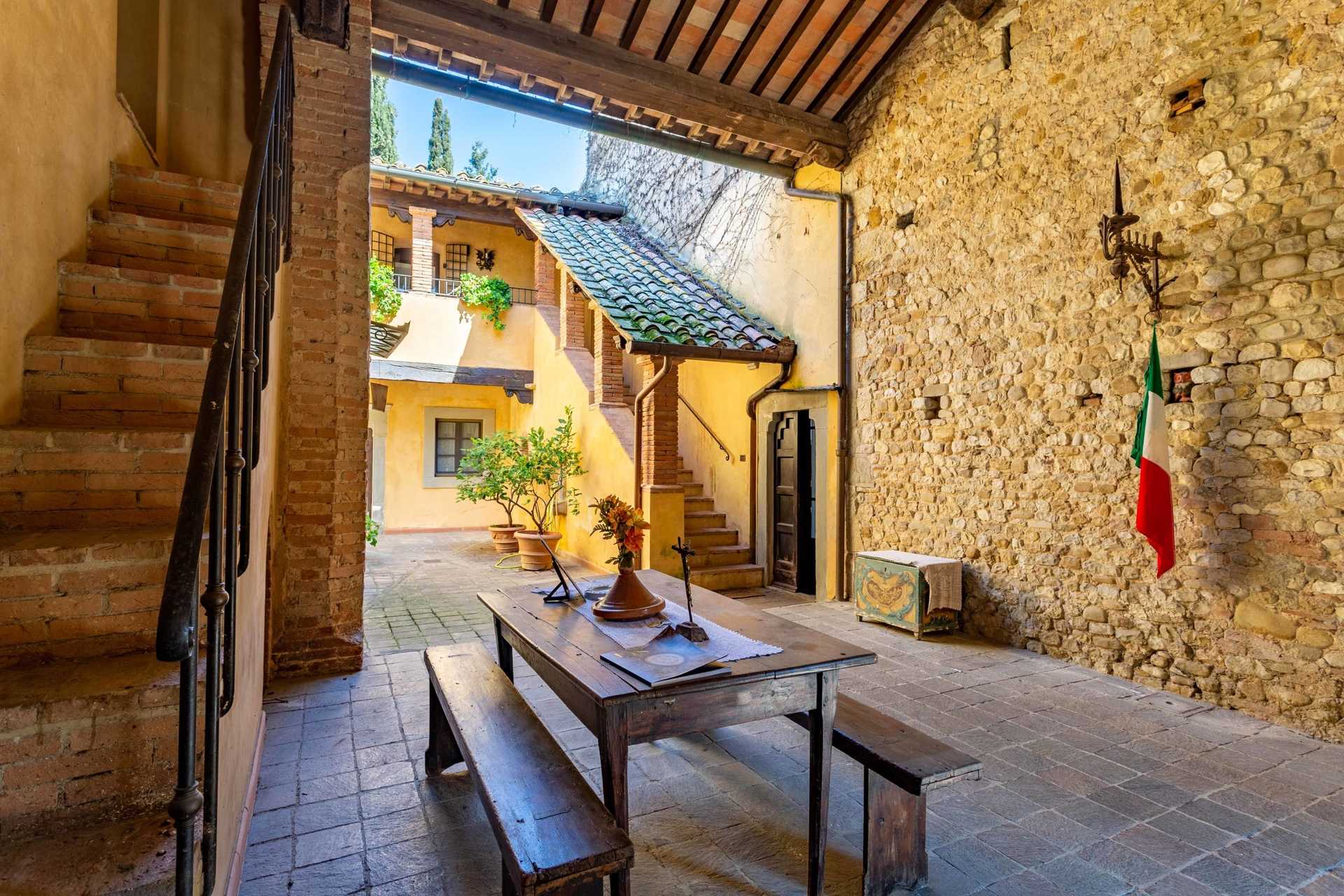 House in Tavernelle in Val di Pesa, Tuscany 11052238