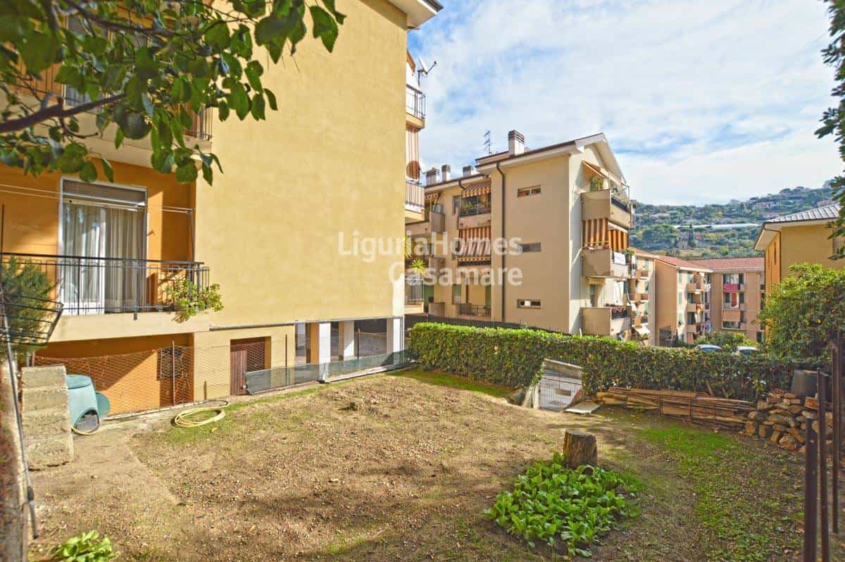 Condominio en Bordighera, Liguria 11052354