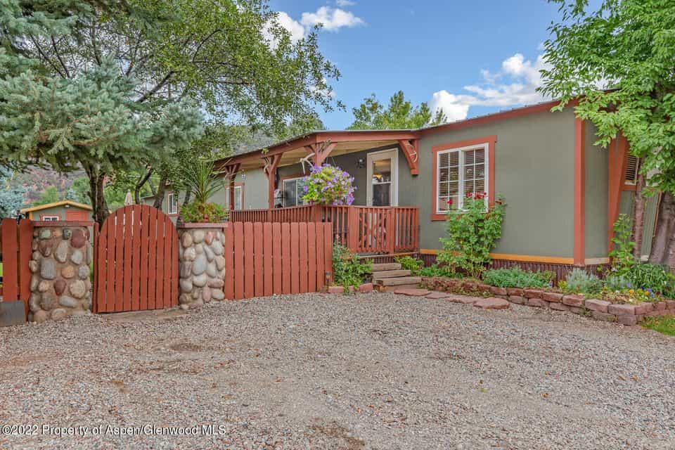 House in Glenwood Springs, Colorado 11052513
