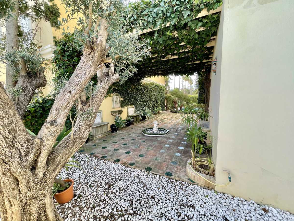 Rumah di Marbella, Andalusia 11053101