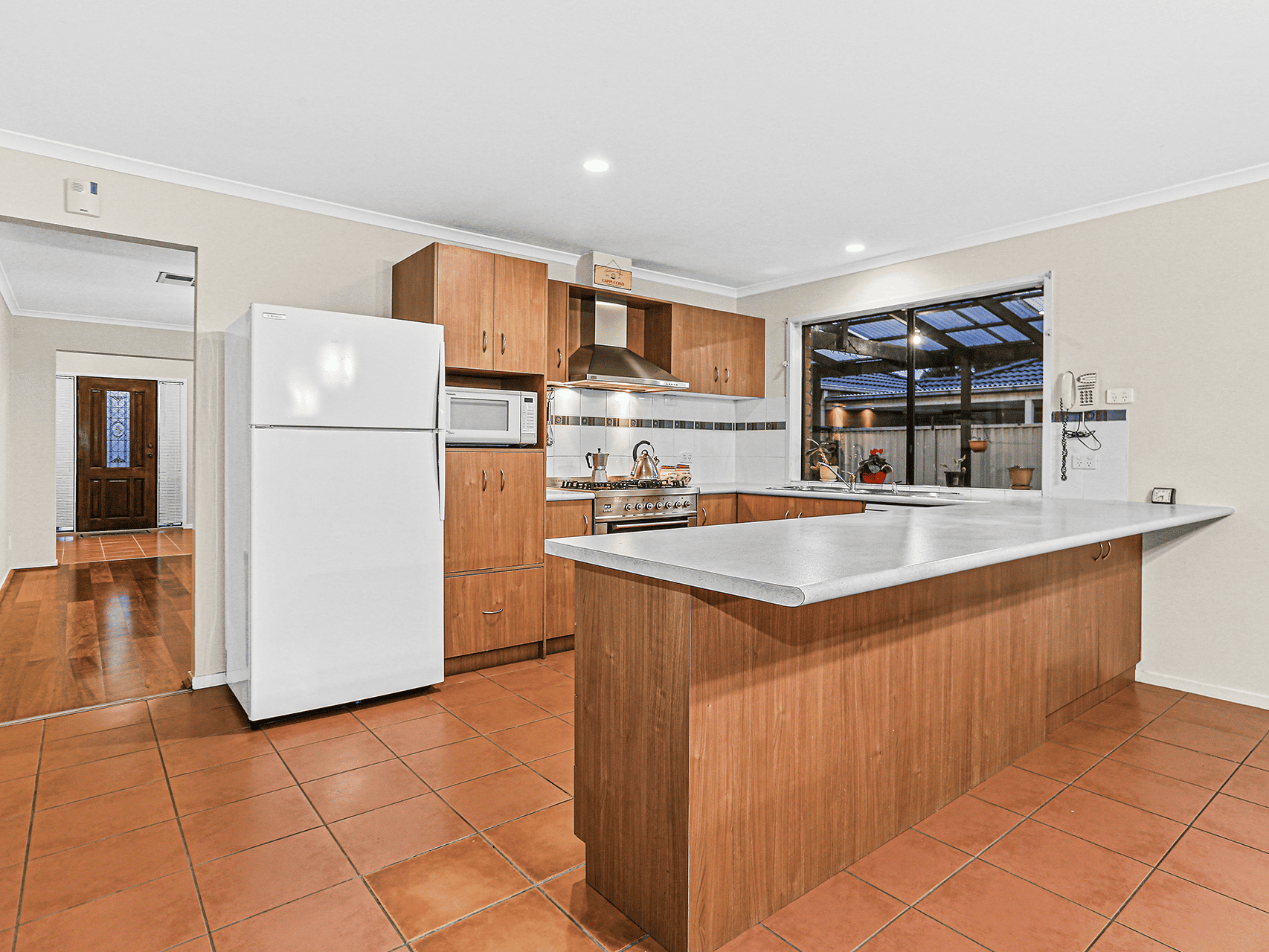 House in Cranbourne East, Victoria 11053302