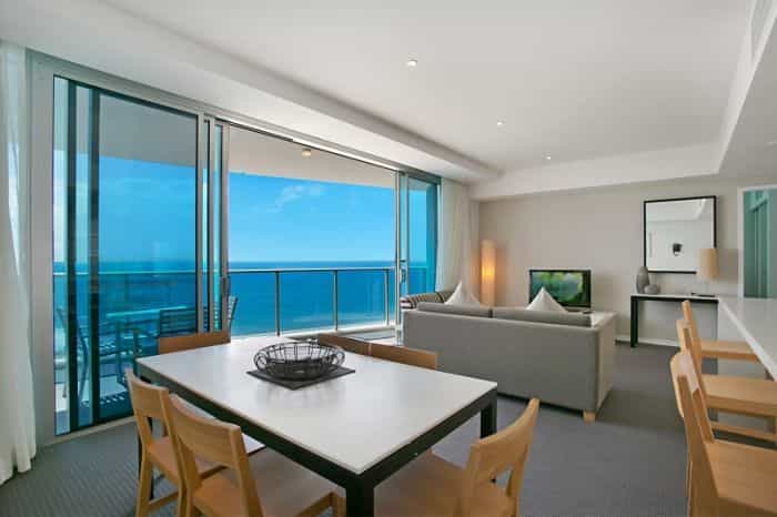 Condominium in Surfers Paradise, Queensland 11053543