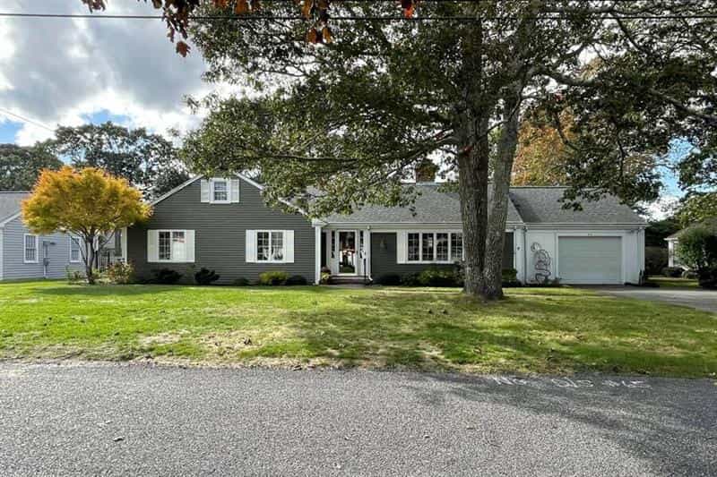 House in West Dennis, Massachusetts 11054125