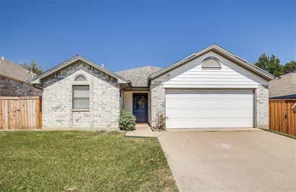 House in Grapevine, Texas 11054340
