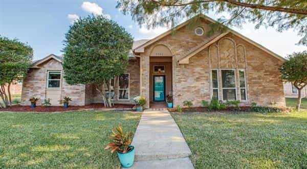 House in Rowlett, Texas 11054385