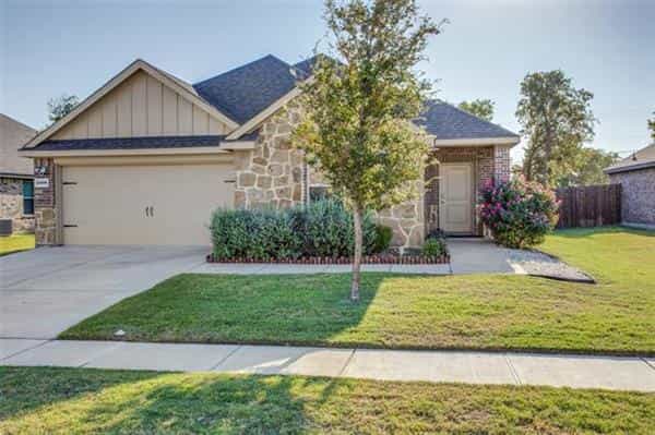 House in Waxahachie, Texas 11054391