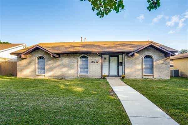House in Garland, Texas 11054398