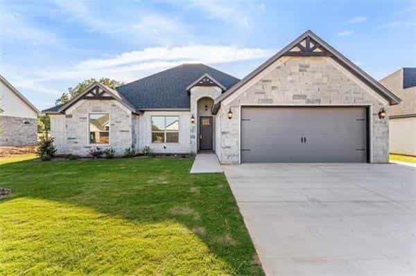 House in Stephenville, Texas 11054462