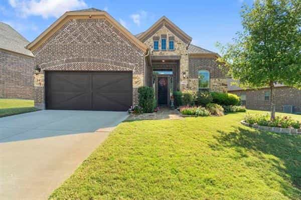 House in Travis Ranch, Texas 11054467