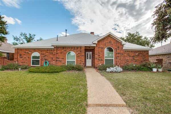 House in Plano, Texas 11054487