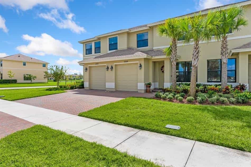 House in West Vero Corridor, Florida 11054933