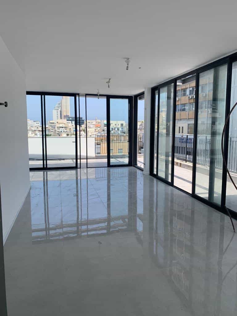 Real Estate in Tel Aviv-Yafo, Tsefat Street 11055383