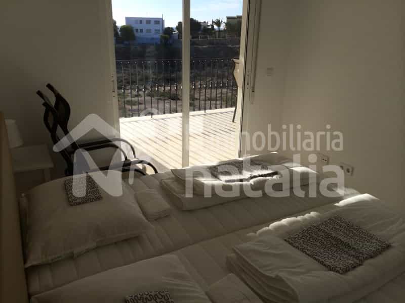 Condominium in , Región de Murcia 11055395