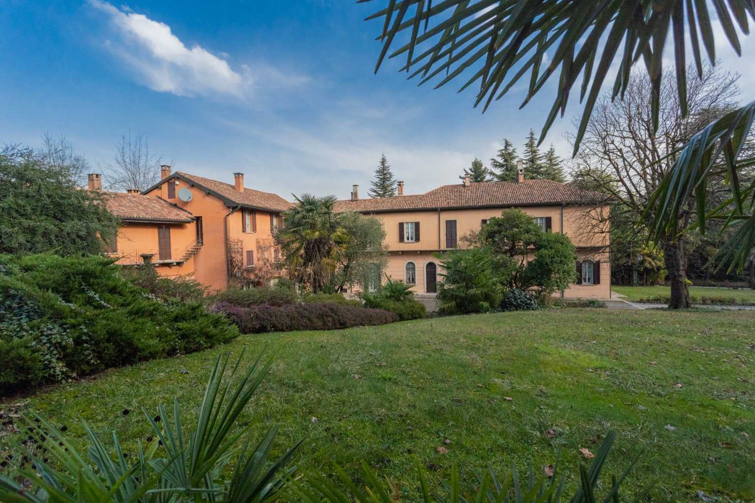Huis in Pomeo, Lombardije 11055747