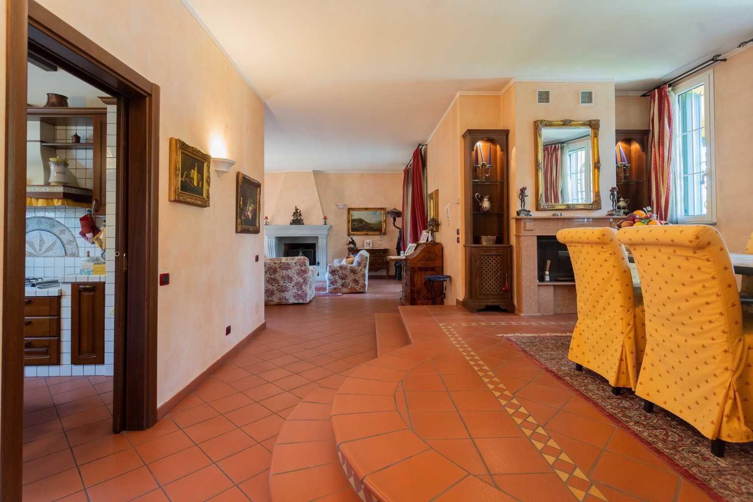 Talo sisään Cavenago di Brianza, Lombardia 11055757